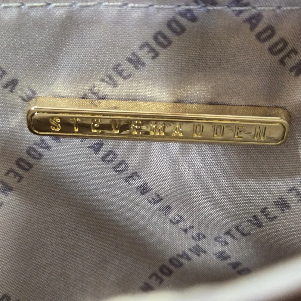 Steve Madden steve madden
